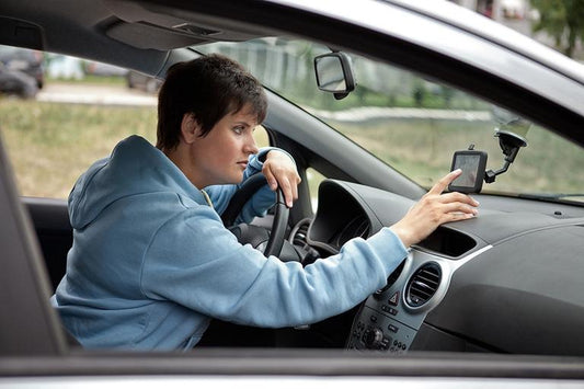 How to Secure a Tablet or GPS Device for a Long Road Trip